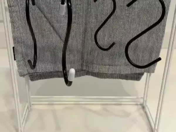 洗った水筒の蓋に『S字フック』を…　場所を取らずに乾かす裏ワザが、こちら