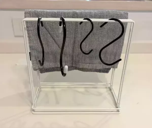 洗った水筒の蓋に『S字フック』を…　場所を取らずに乾かす裏ワザが、こちら