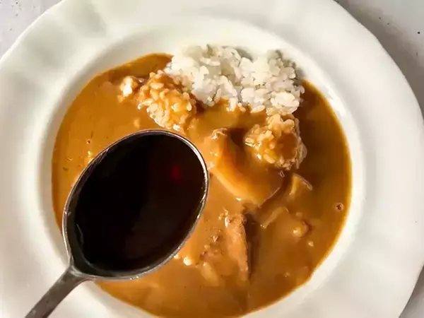 カレーに『小さじ1杯』から試してみて　後味をすっきりまとめる調味料とは
