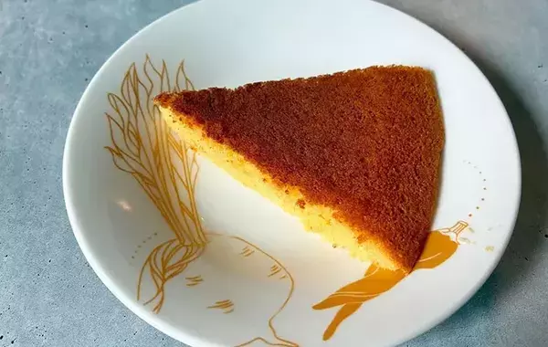 ホットケーキミックスに『大さじ2杯』と『大さじ3杯』　じっくり弱火で焼いていくと？