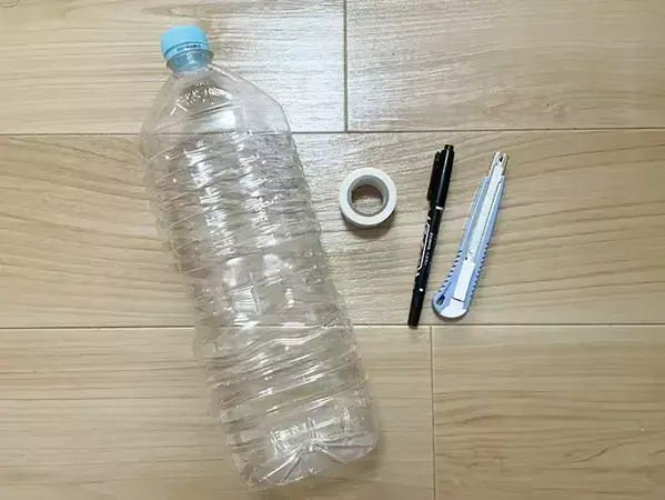 ビニール袋が散らかる！　ペットボトルを使った裏ワザで「入れるだけで簡単」「人が来ても恥ずかしくない」