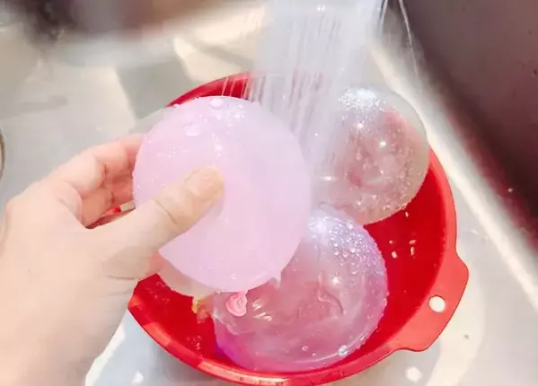 余った風船を『チョコレート』にドボン　企業のアイデアに「子供がよろこぶ！」