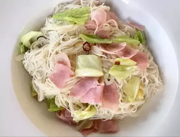そうめんの『温かい食べ方』に夫と息子から大好評　オリーブオイルで炒めて？