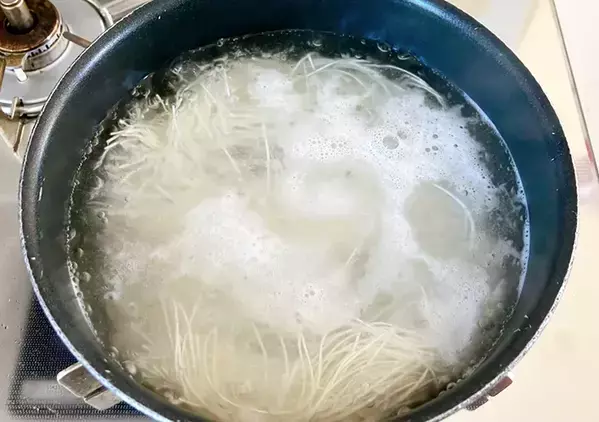 そうめん、もうめんつゆだけで食べない！　『大さじ2杯』のアレンジに「子供がペロリ」