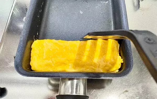 玉子焼きに切って『1本』入れてみて！　最後に散らすだけで「子供が大喜び」「食感よし」