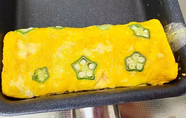 玉子焼きに切って『1本』入れてみて！　最後に散らすだけで「子供が大喜び」「食感よし」