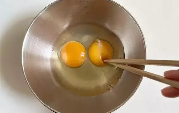 卵液に『5g』入れてみて！　香り豊かな玉子焼きに「子供が喜んで食べた」