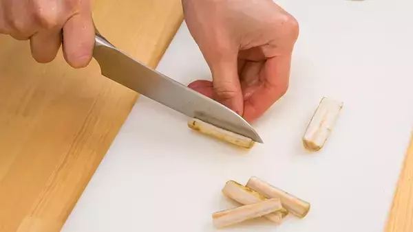 きんぴらゴボウを作る時、どう切るといい？　意外と知らない「ゴボウの6つの切り方」【カゴメ取材】