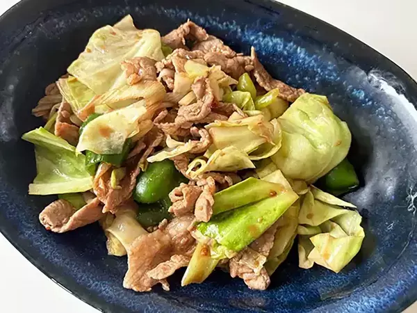 キャベツと豚肉のホイコーロー　隠し味に入れた『3分の2枚』に「ご飯がすすむ！」