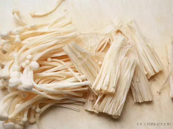 調理前、エノキは洗う？洗わない？　生産者に聞いた「正解の食べ方」は…