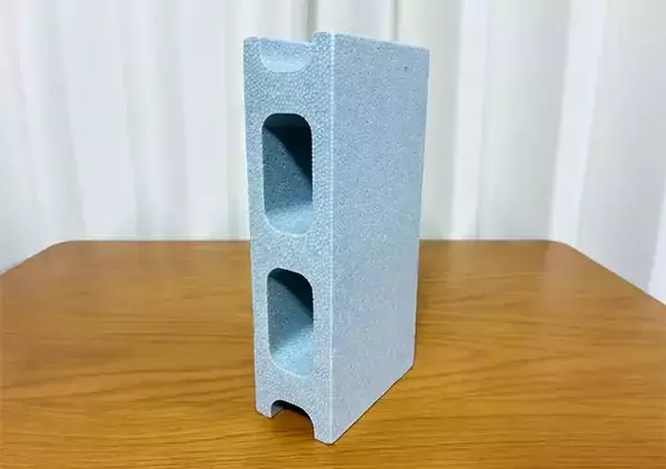 100均の『発泡ブロック』を玄関に置く発想が正解　【作業3分】の簡単テクを試して感動