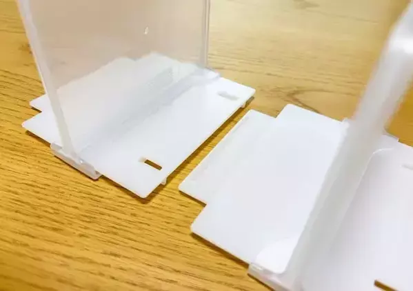 キッチンも引き出しもスッキリ！　ダイソーで買った「110円の仕切り」が万能すぎる