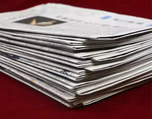 「専用ゴミ袋は買いません」　ゴミ箱に新聞紙を巻く『0円』の裏ワザ【活用法4選】