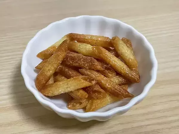 カリカリ食感のスナック、実は『マカロニ』？　10分で作れるお手軽レシピ