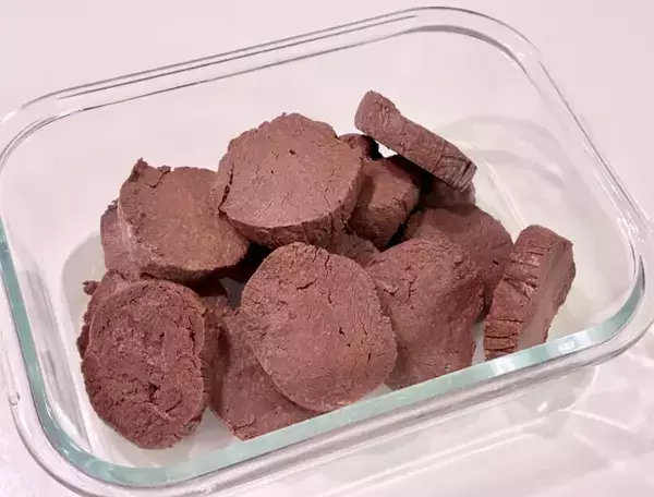 「材料はチョコと薄力粉だけ」　簡単にできる『濃厚チョコクッキー』に子供が大喜び