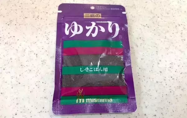 ゆかりに『大さじ1杯』入れてみて！ おにぎりの仕上がりに「紫が鮮やか」「しっとりしてる」