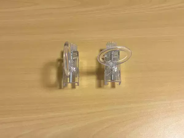 100均のリングフック、『横』で使うと便利！　お風呂上がりが快適になる活用法が、こちら