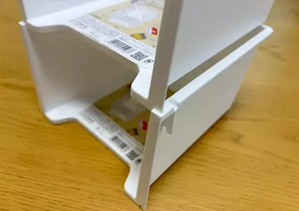 狭い玄関の収納力アップ！　ダイソーが教える『積み重ねできるラック』の活用アイデア【3選】