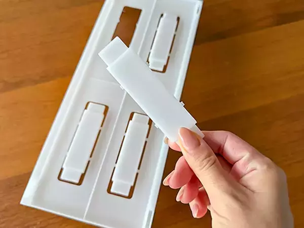 炊飯器横のデッドスペースで活躍！　110円『スッキリ収納すきまラック』の便利な使い方【DAISO】