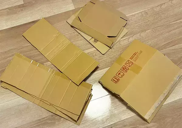 玄関に『U字』にしたブックエンドを置くと一変　【作業30秒】の整理術でストレス解消