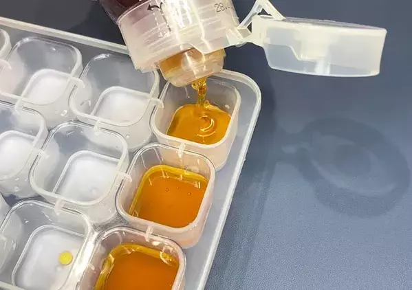 材料はハチミツだけ　製氷皿に入れて凍らすと「想像以上の満足感！」