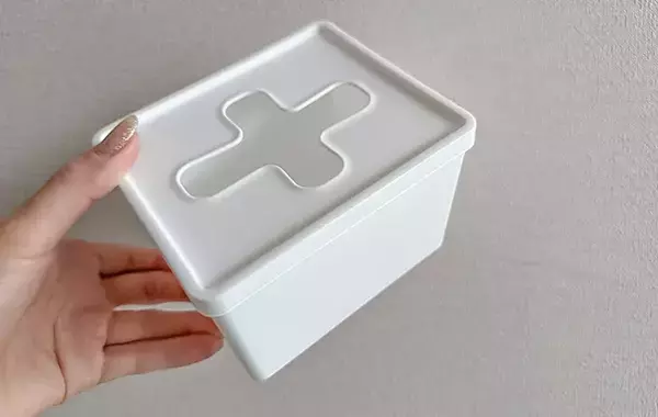 トイレの棚に置いたら快適！　ダイソーが教える『110円ボックス』3つの活用術とは