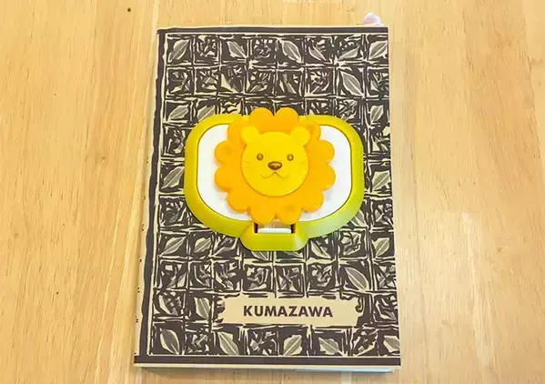 ノートに『ウェットティッシュの蓋』を貼ると優秀　持ち歩きで便利な「収納ポケット」がこちら