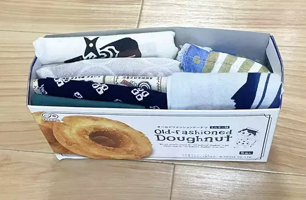 菓子の『空き箱』が便利！　家中が片づく活用法に「スッキリした」