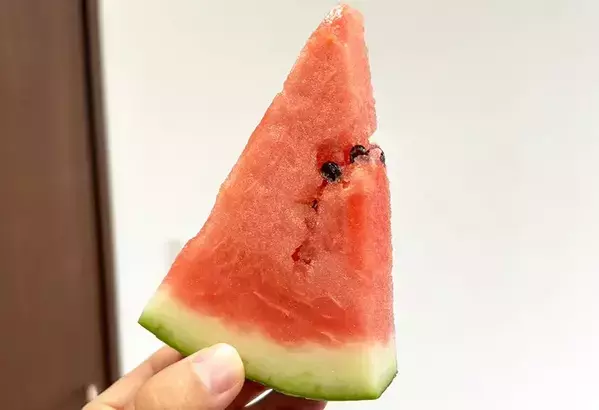 おろし器で削るだけ！　自宅で簡単にできる『フルーツシャーベット』の作り方