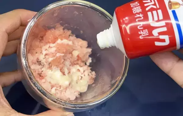 おろし器で削るだけ！　自宅で簡単にできる『フルーツシャーベット』の作り方