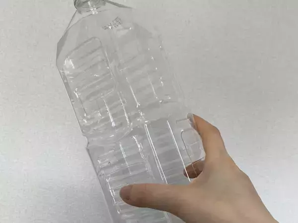 ペットボトルを『5分』で工作！　できた便利アイテムに「早速やってみる」【DIY4選】