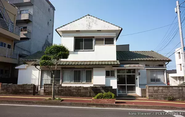 侵入だけじゃない！　空き巣犯が『窓を開けっ放しの家』を狙う、もう1つの理由