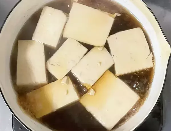 湯豆腐、水で煮ません　いつもよりやわらかく仕上げる一工夫とは