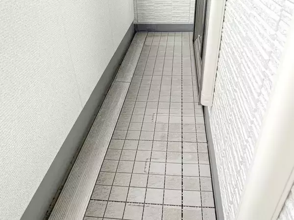 ベランダの汚れに雨水を活用　 一石二鳥の掃除術とは？【掃除4選】