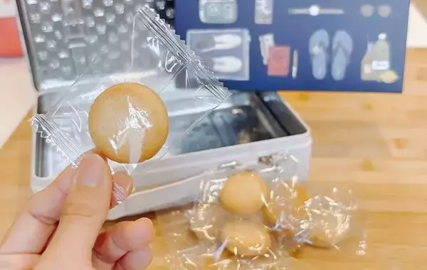 カルディの『お菓子の缶』が便利！　３つの使い道に「いいサイズ」「見た目もすっきり」
