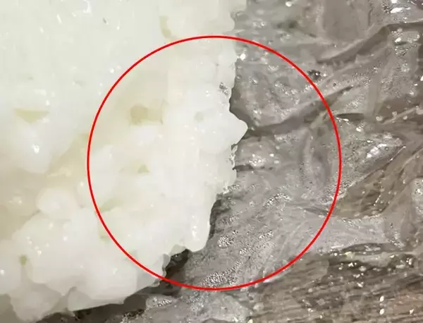 ご飯をラップで包む前に一工夫　冷凍後のレンチン時間が短くなるアイディア