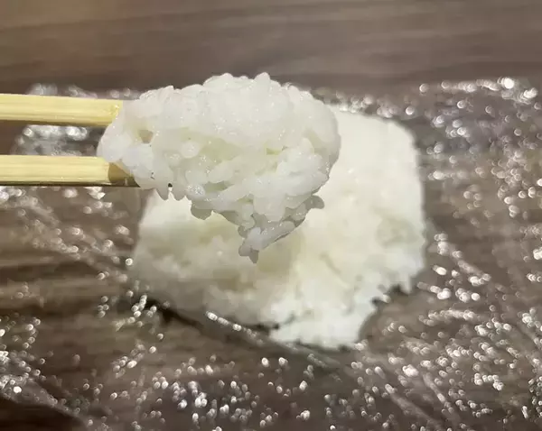 ご飯をラップで包む前に一工夫　冷凍後のレンチン時間が短くなるアイディア