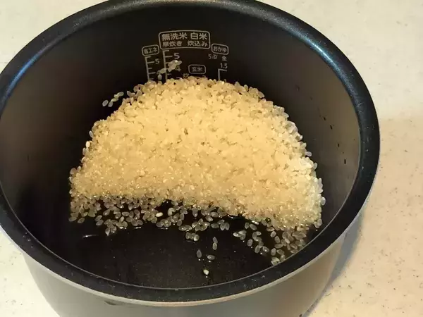 『チャーハンは炒めません』　炊飯器に「卵スープ」を入れて炊飯すると…【レシピ4選】