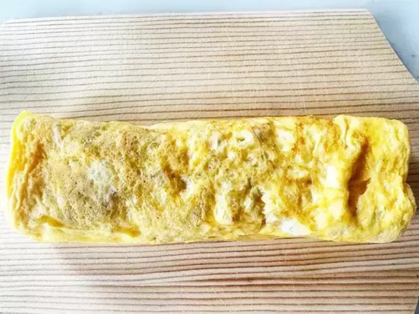 玉子焼きに『10本』砕いて入れてみて！　思春期息子にウケた「ひらめきアレンジ」