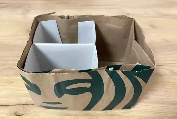 『スタバ』の紙袋、捨てるの待った！　ティッシュ1箱と合わせたら？【3分で完成】