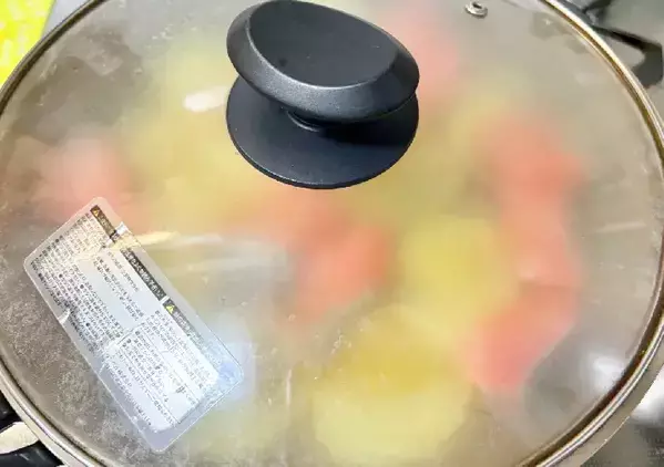 鮭とジャガイモを焼いて『小さじ2杯』　完成した一皿に息子が「これウマい！」