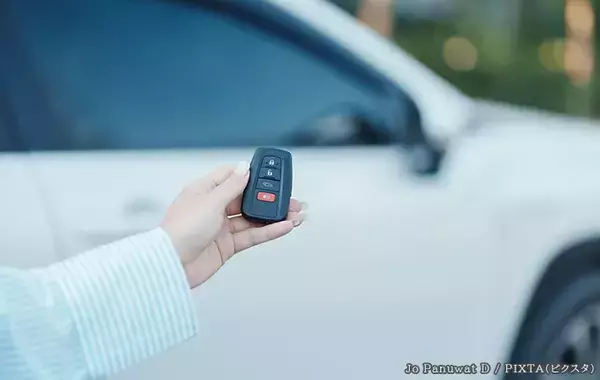 車のエンジンかけっぱなしで「コンビニへ」　数分でもアウト？　弁護士に聞いた