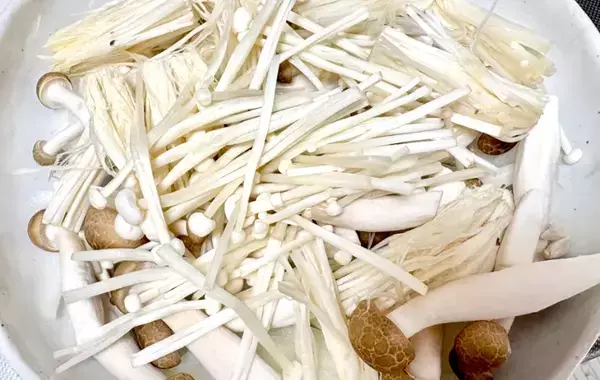 『鮭と野菜とキノコ』をバターぽん酢で…　レンチン6分の一皿に「最高！」「また作って」