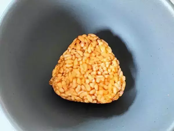 「子供が3杯もおかわり」　冷凍の焼きおにぎりに『1袋』かけたのは？