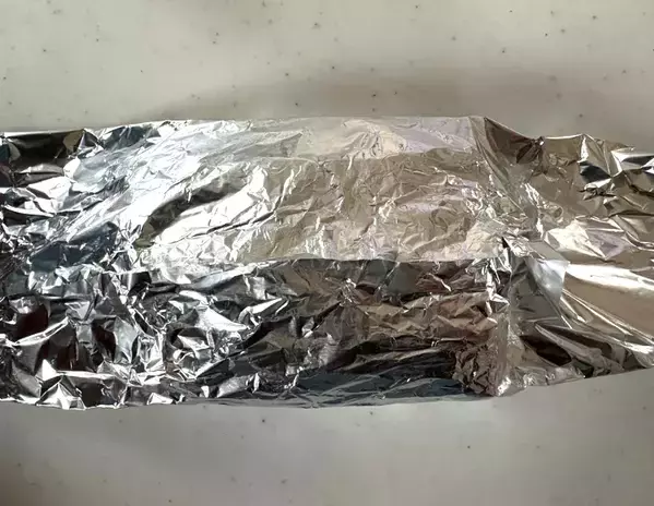 エノキをアルミホイルで包んで8分　トースターで作る一皿に「1袋食べちゃう」