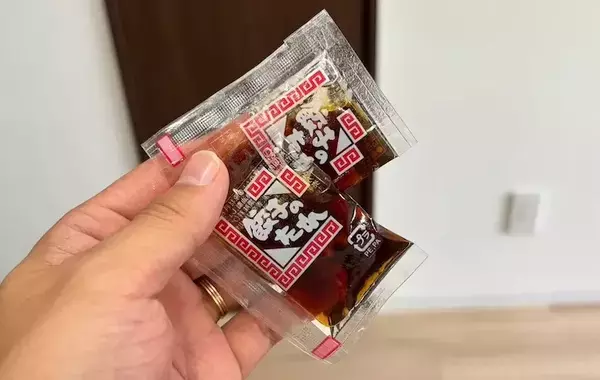 ゆで卵を『2袋』で漬けるだけ！　味玉レシピに「これは楽」「余った時の消費にもいい」