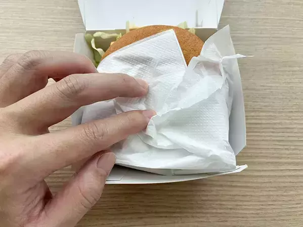ハンバーガーの『箱』を裏返したら？　ストレスを解決する食べ方がこちら
