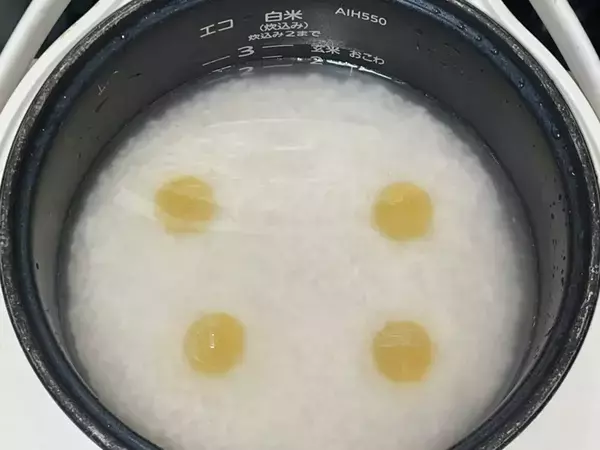 ご飯を炊く前に『4個』仕込んで！　塩カンロ飴のアレンジに「優しい甘み」「冷めてもおいしい」