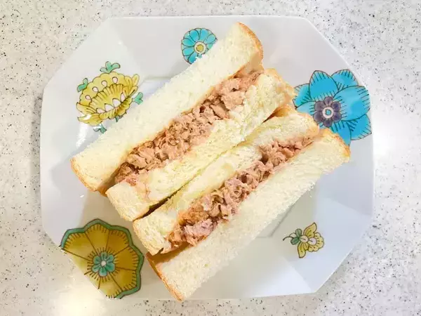 ツナに『小さじ2分の1杯』入れてみて！　サンドイッチにしたら「ワンランクアップ！」