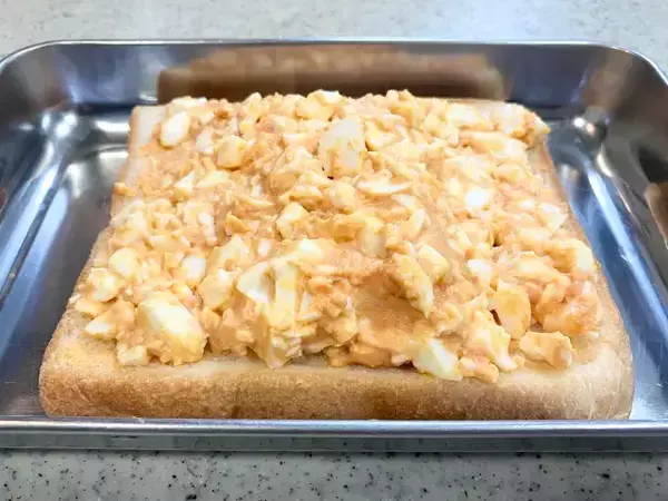 ゆで卵に『大さじ2杯ずつ』入れてみて！　サンドイッチにしたら「2日連続で食べちゃった」